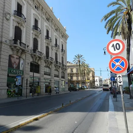 Apartment Antica Dimora Catalana Palermo